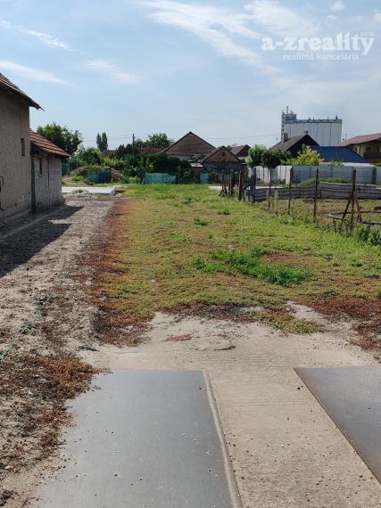 Stavebný pozemok v Zemianskej Olči na predaj