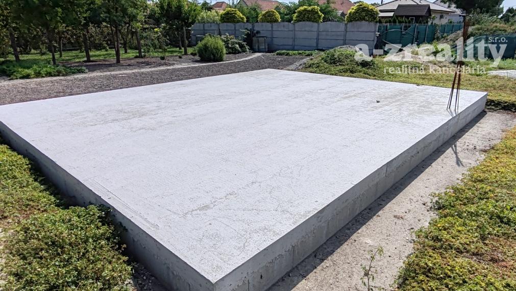 Stavebný pozemok v Zemianskej Olči na predaj