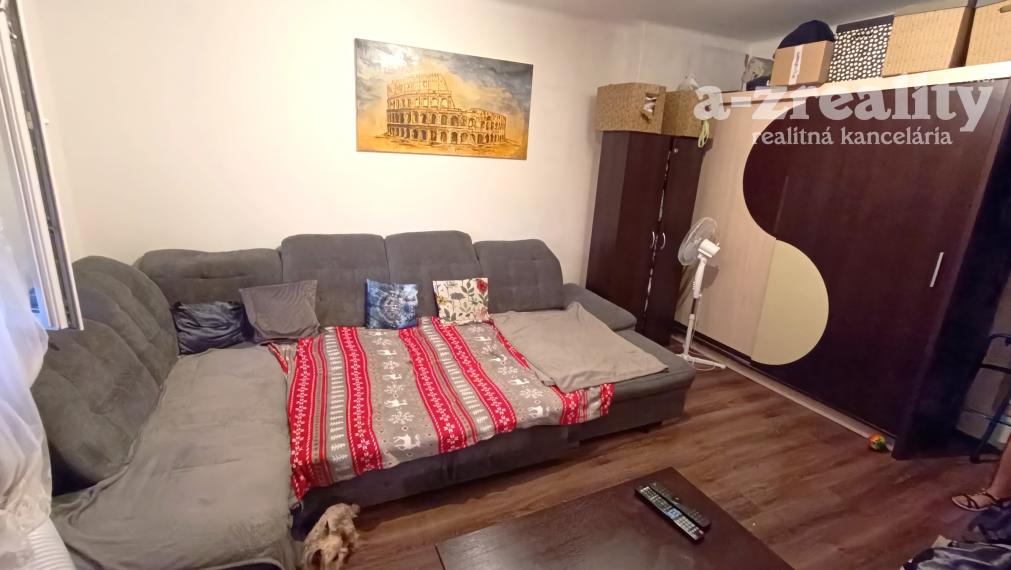 ZNÍŽENÁ CENA!!Na predaj 2 izbový byt v centre mesta Nové Zámky