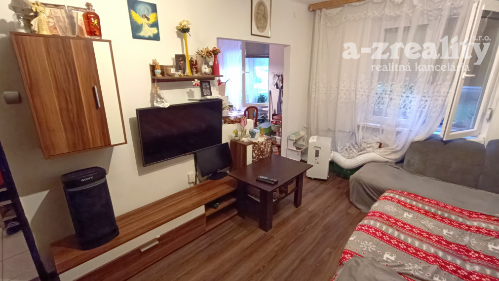 ZNÍŽENÁ CENA!!Na predaj 2 izbový byt v centre mesta Nové Zámky