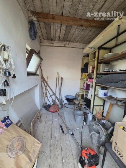 Ponúkame na predaj rodinný dom v Zlatnej na Ostrove