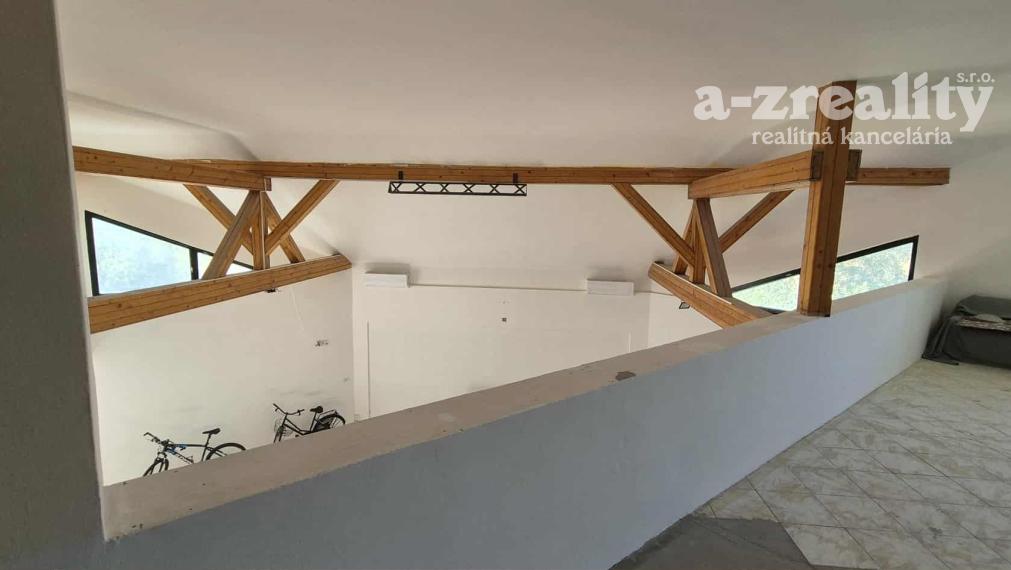 Komerčný objekt na predaj pri Komárne