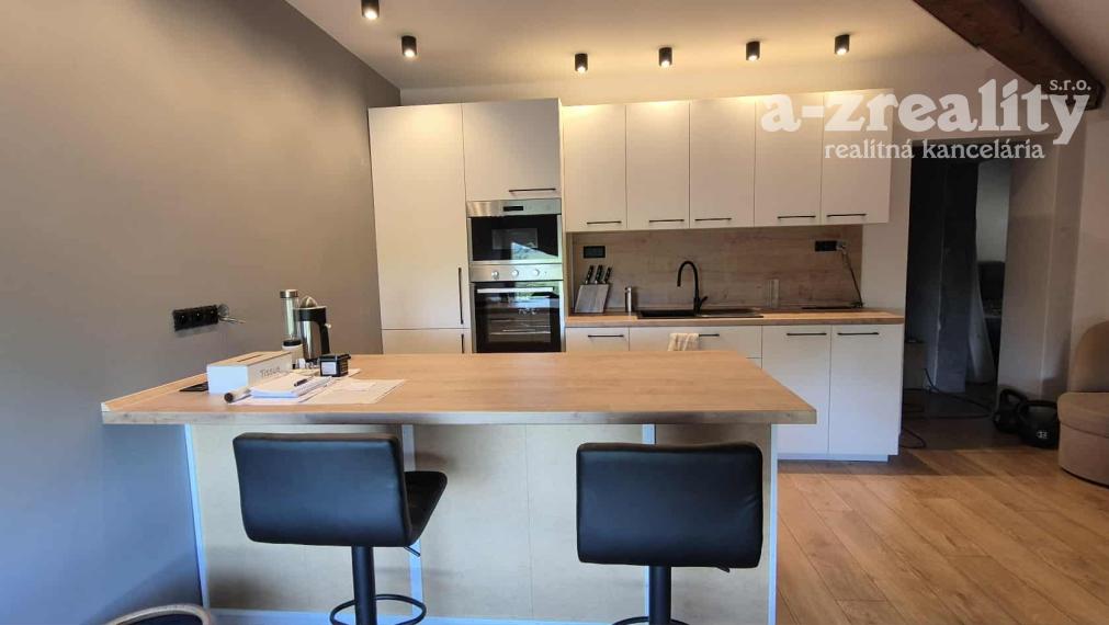 Komerčný objekt na predaj pri Komárne