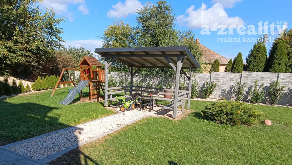 Na predaj štýlový rodinný dom v obci Veľké Ludince