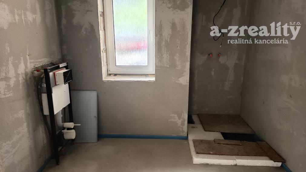 ZNÍŽENÁ CENA - Na predaj 2 novostavby-holodomy v Nesvadoch