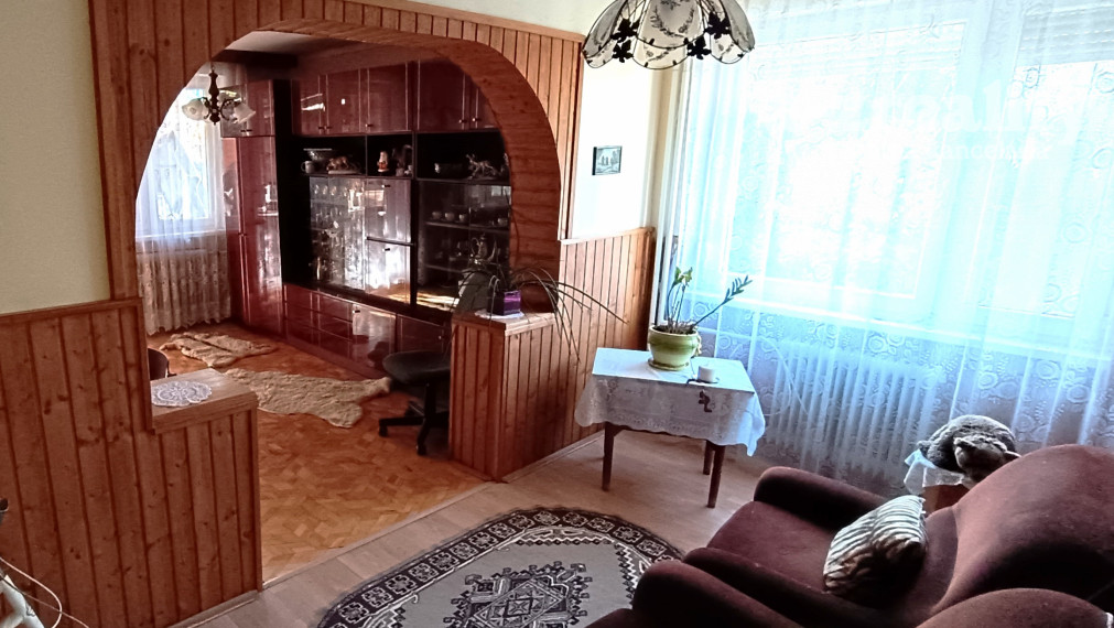 Na prenájom veľký rodinný dom v obci Dvory nad Žitavou