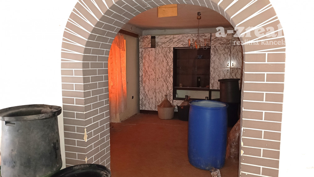 Na predaj starší rodinný dom s podkrovím v obci Gbelce