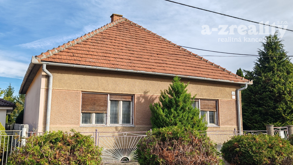 Na predaj rodinný dom s veľkou záhradou v Komárne