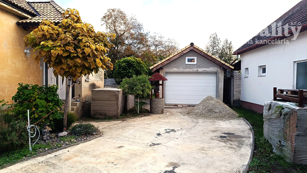 Na predaj čiastočne zrekonštruovaný rodinný dom v Jatove