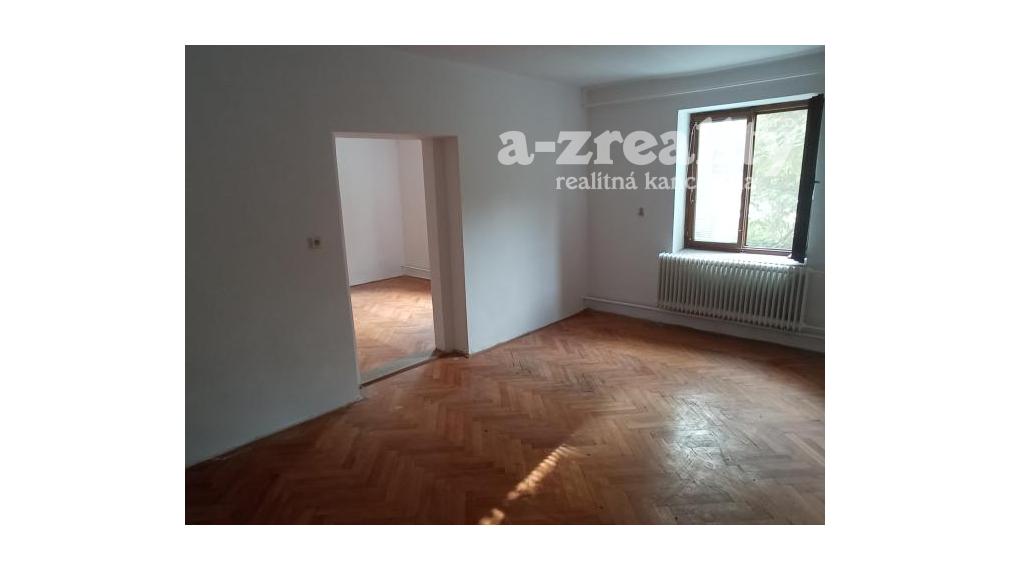 Rodinný dom na predaj v centre Komárna