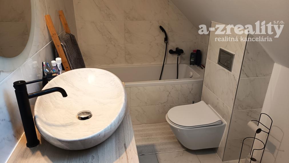 Na predaj moderný 3 izbový rodinný dom v Hurbanove