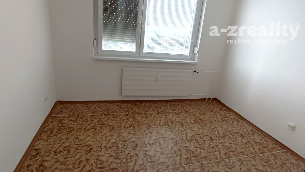 Prenájom 2 izbového bytu na sídlisku JUH v Nových Zámkoch,