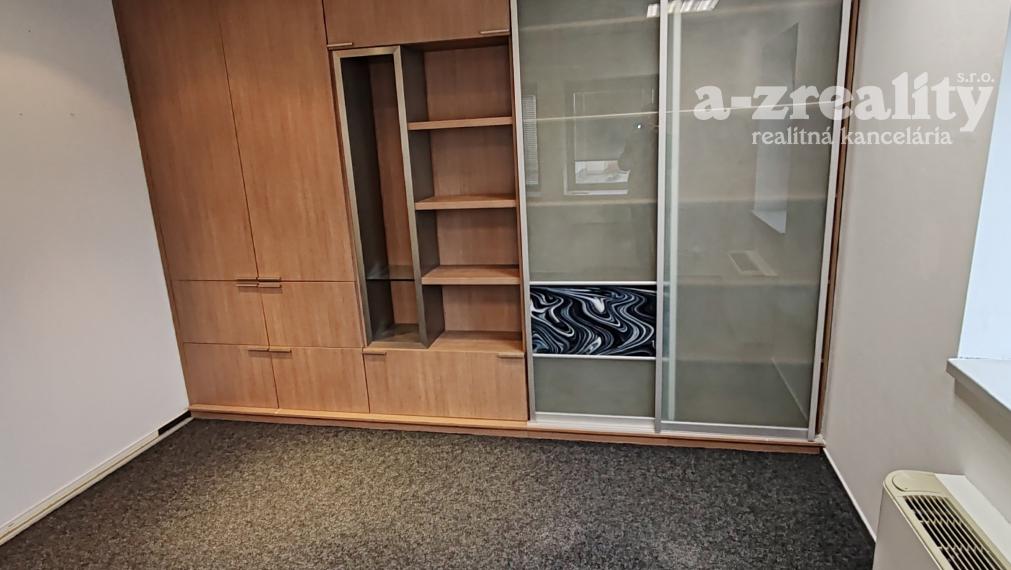 Reprezentatívny kancelársky priestor na prenájom