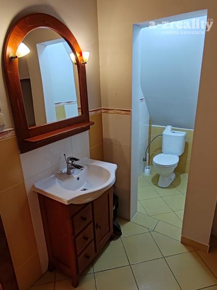 Iba u nás! Pekný  dom na prenájom pri Komárne