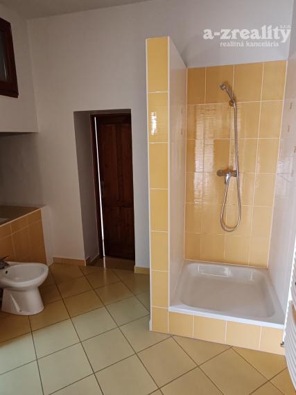 Iba u nás! Pekný  dom na prenájom pri Komárne