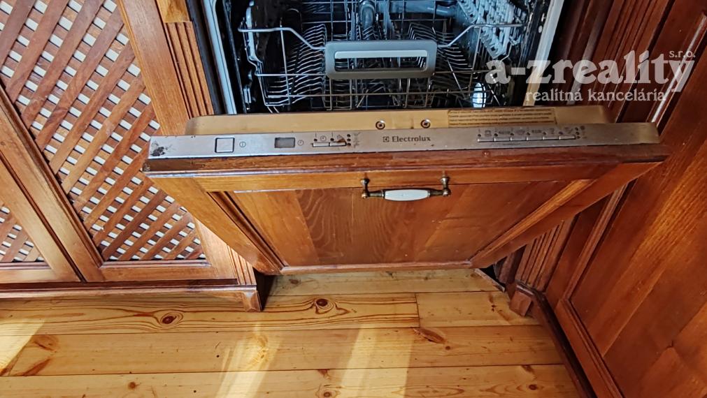 Iba u nás! Pekný  dom na prenájom pri Komárne