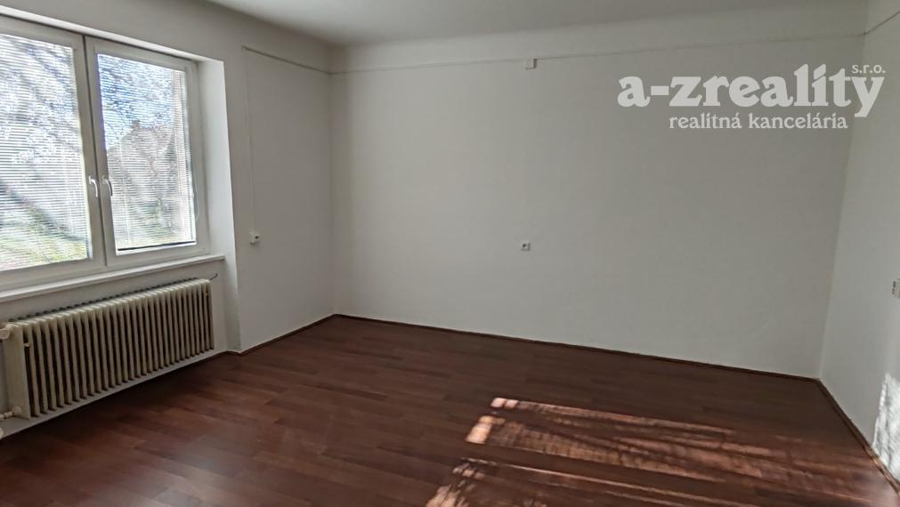 Komerčný objekt na prenájom v obci Šrobárová