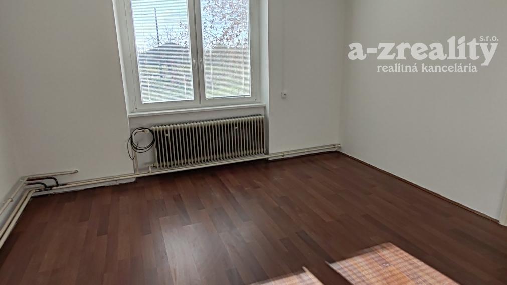 Komerčný objekt na prenájom v obci Šrobárová