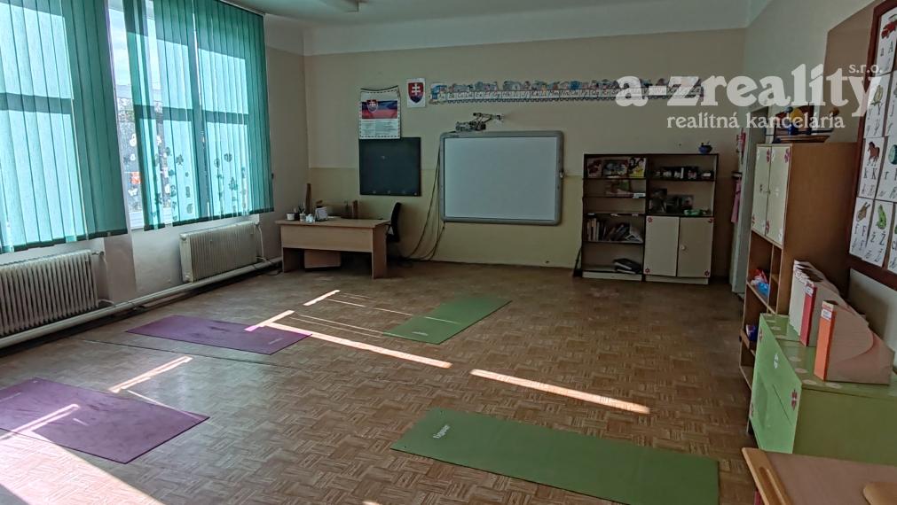 Komerčný objekt na prenájom v obci Šrobárová