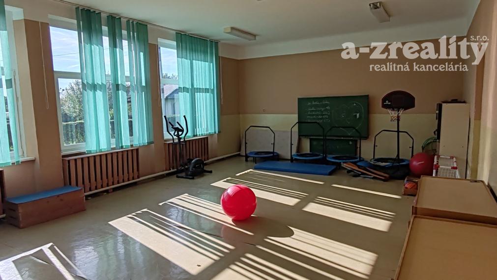 Komerčný objekt na prenájom v obci Šrobárová