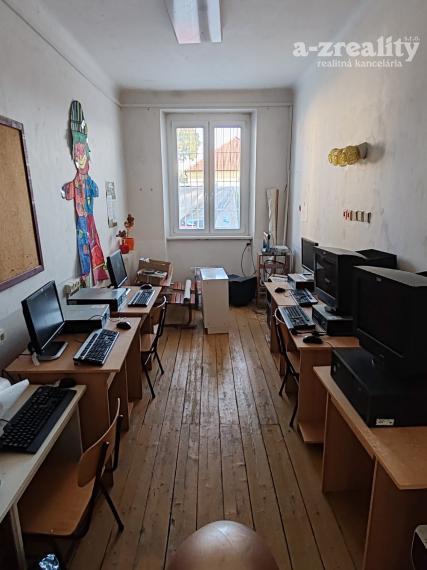 Komerčný objekt na prenájom v obci Šrobárová