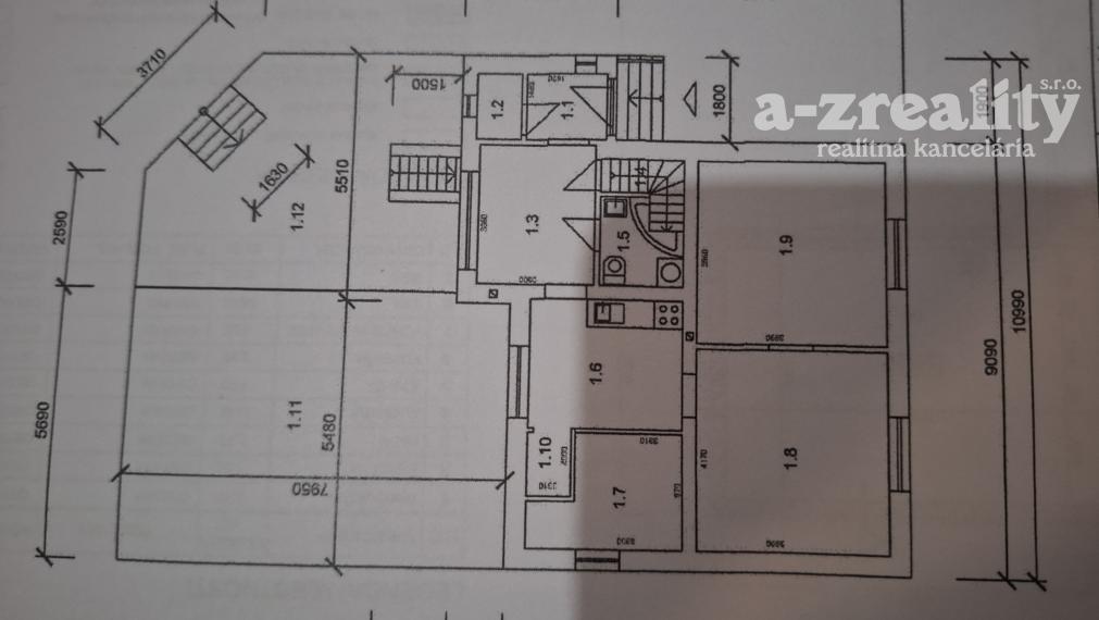 Na predaj čiastočne zrekonštruovaný rodinný dom v Jatove