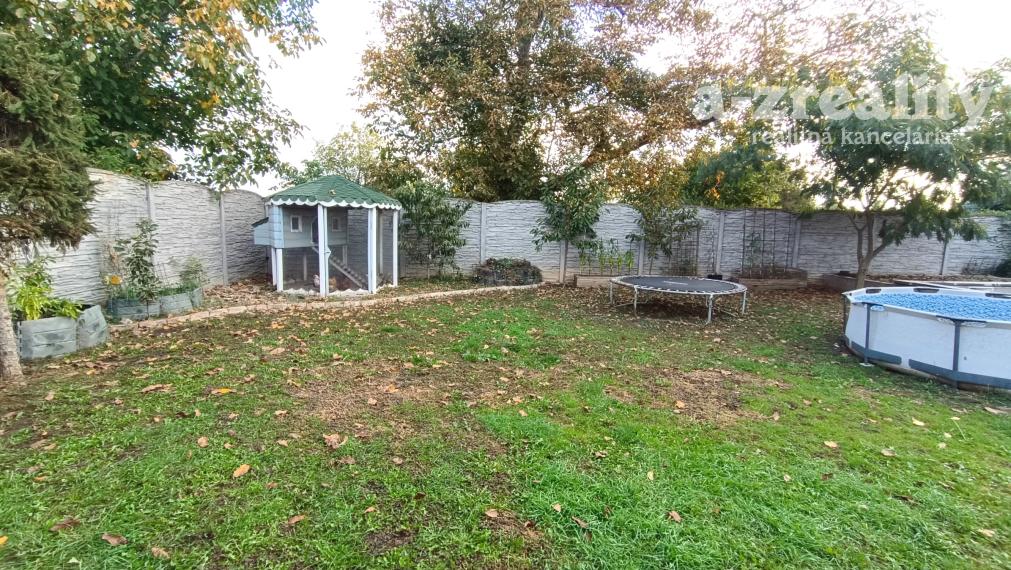 Na predaj čiastočne zrekonštruovaný rodinný dom v Jatove