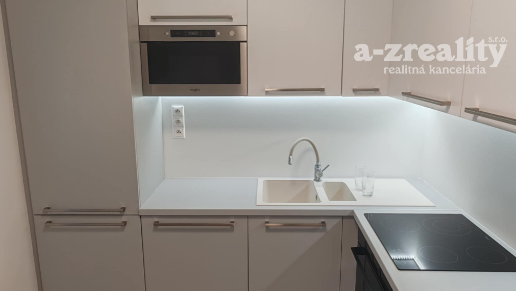 Pekný 1 izbový byt na prenájom v Komárne