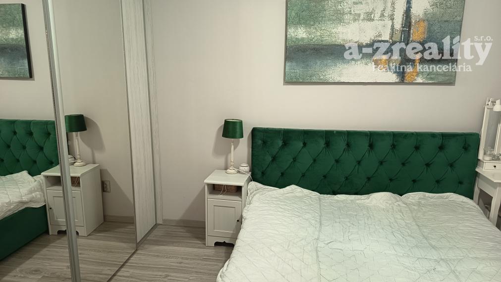 Na prenájom zariadený, zrekonštruovaný 3 izbový byt