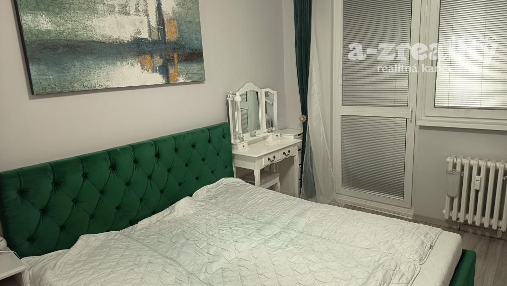 Na prenájom zariadený, zrekonštruovaný 3 izbový byt