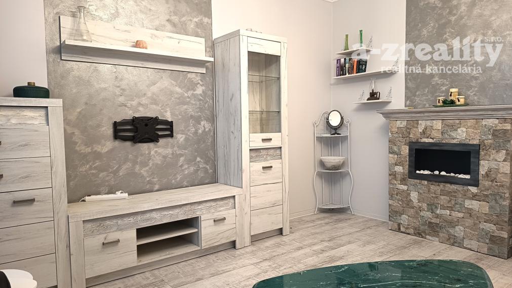 Na prenájom zariadený, zrekonštruovaný 3 izbový byt