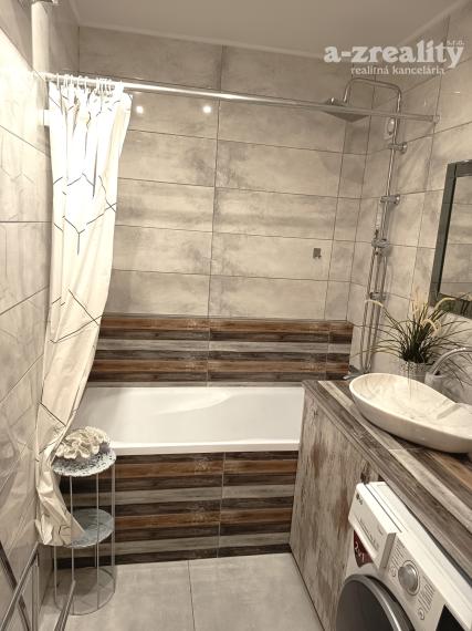 Na prenájom zariadený, zrekonštruovaný 3 izbový byt