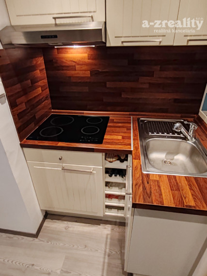 Pekný 2 izbový byt na prenájom neďaleko stanice