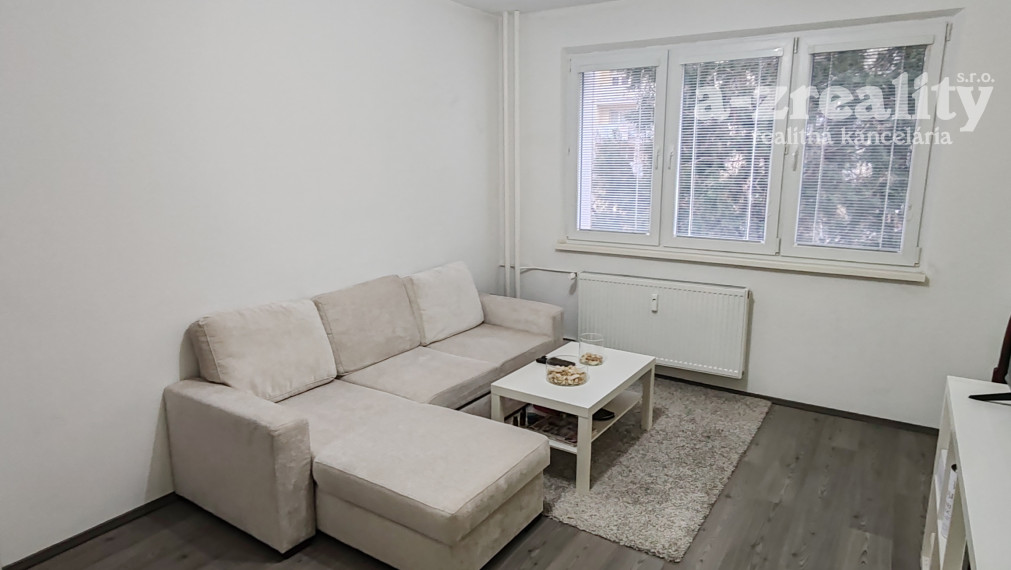Pekný 2 izbový byt na prenájom neďaleko stanice