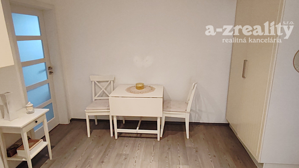 Pekný 2 izbový byt na prenájom neďaleko stanice