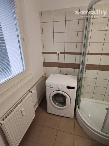 Pekný 2 izbový byt na prenájom neďaleko stanice