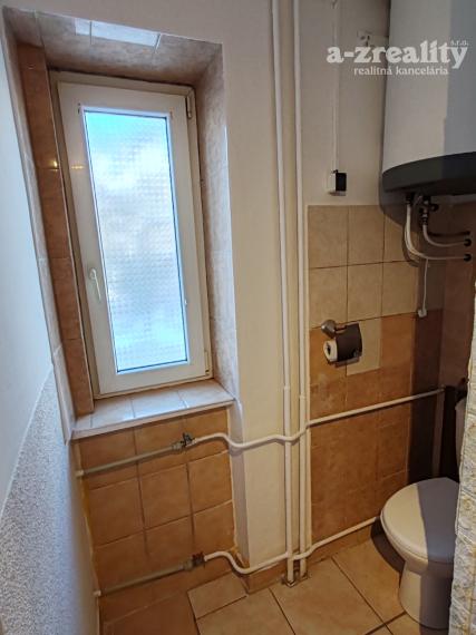 Prerobený 2 izbový byt na prenájom v Komárne