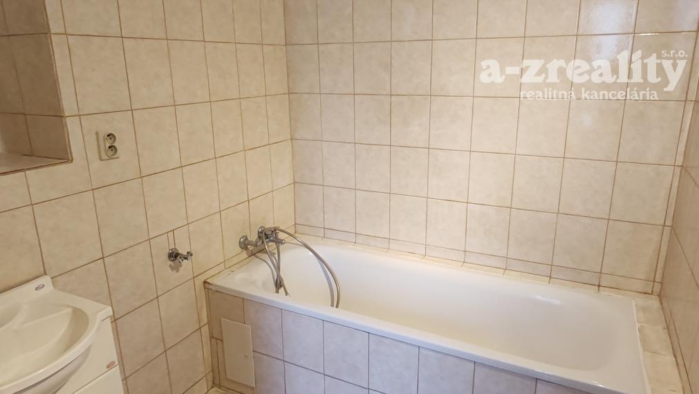 Prerobený 2 izbový byt na prenájom v Komárne