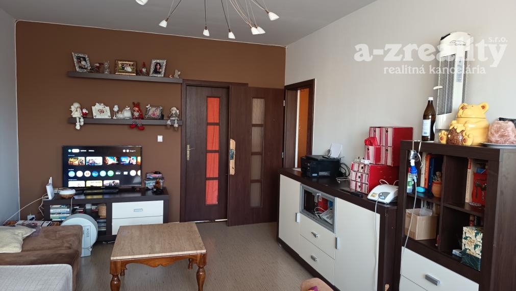 Na predaj 3 izbový byt s balkónom v Nových Zámkoch