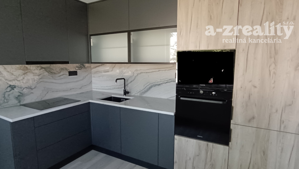 Na predaj nadštandardne prerobený 2 izbový byt v N. Zámkoch