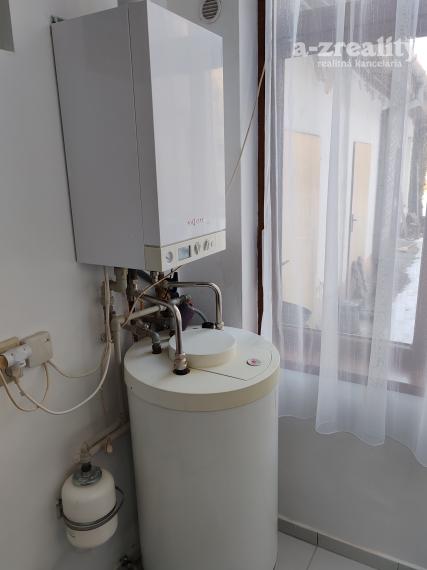 Veľký 1 izbový byt v dome so záhradou na prenájom