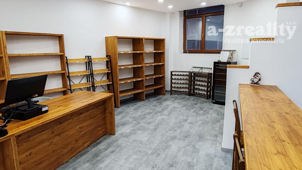 Veľký komerčný priestor na prenájom v centre Komárna