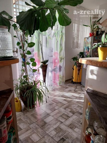 Rodinný dom so 4 izbami a terasou na predaj v Komárne