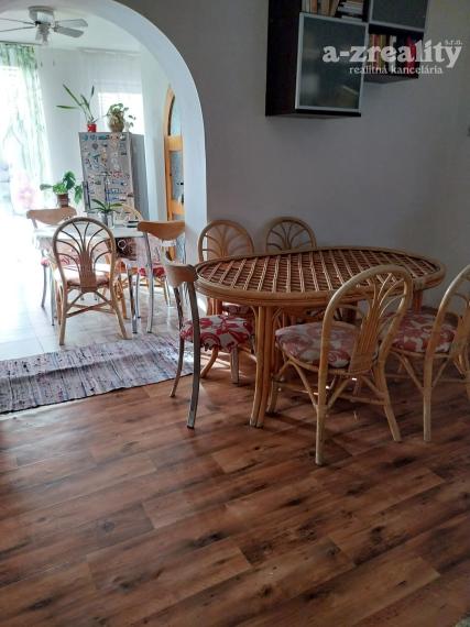 Rodinný dom so 4 izbami a terasou na predaj v Komárne