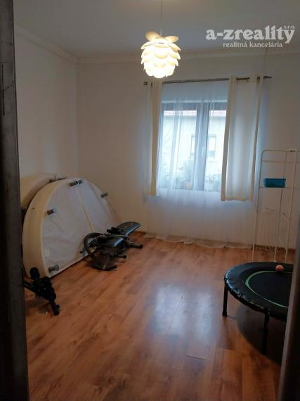 Rodinný dom so 4 izbami a terasou na predaj v Komárne