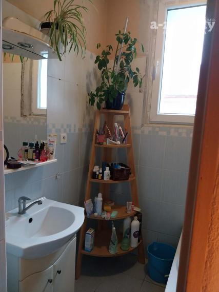 Rodinný dom so 4 izbami a terasou na predaj v Komárne