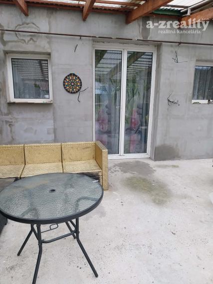 Rodinný dom so 4 izbami a terasou na predaj v Komárne