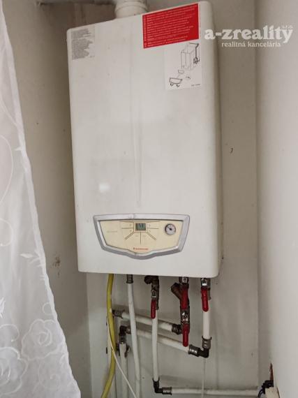 Rodinný dom so 4 izbami a terasou na predaj v Komárne