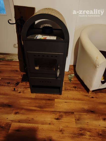 Rodinný dom so 4 izbami a terasou na predaj v Komárne