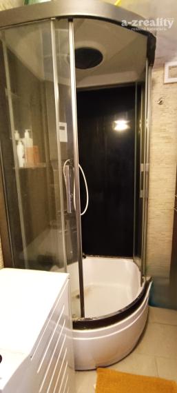 Na predaj veľký 3 izbový byt v Nových Zámkoch